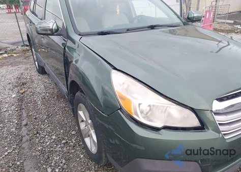 2014 Subaru Outback 2.5I Limited z USA, uszkodzony, nr VIN 4S4BRCMC8E3254528